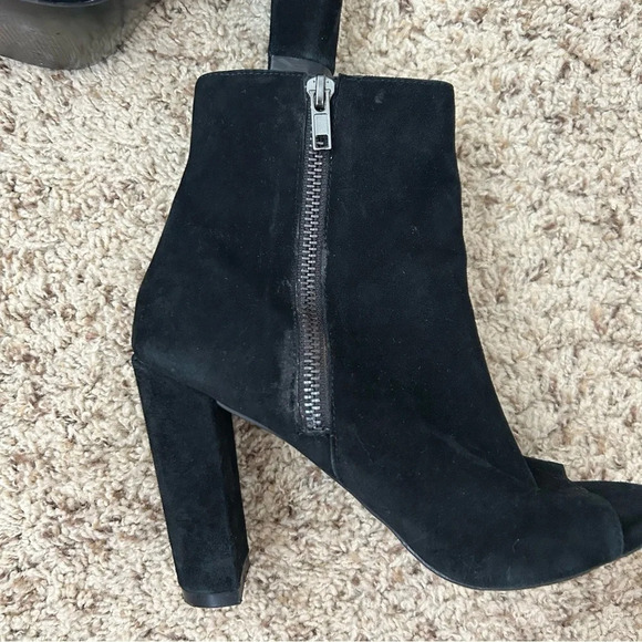 Steve Madden Mannzo Suede High Heel Open Toe Black Bootie Size 6 - Picture 3 of 11